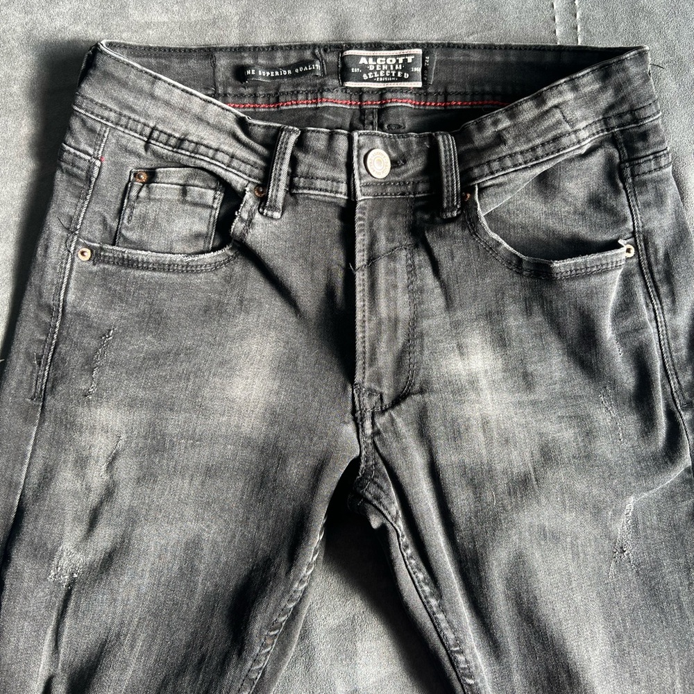 Alcott Denim Selected Edition SuperSkinny. Great quality, stretch denim. Size 30